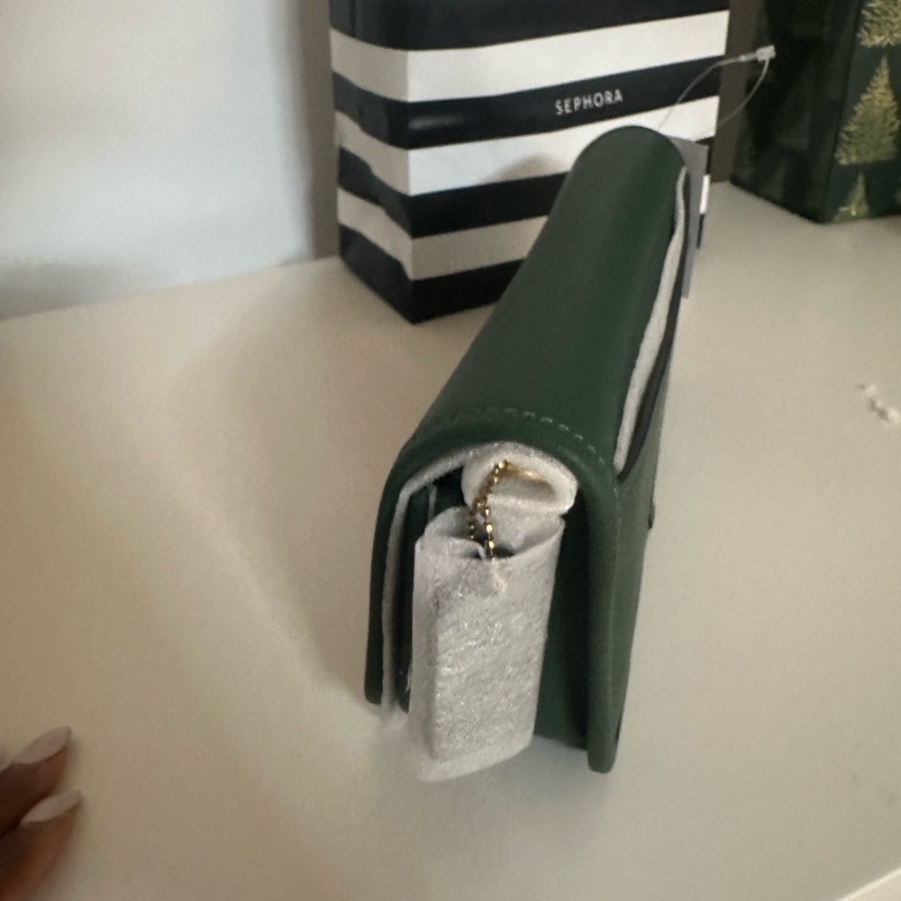 Coach Dinky in green NWT - Picture 2 of 4